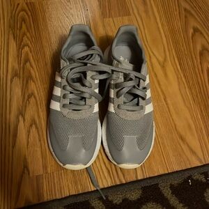 Adidas sneakers women’s size 7.5